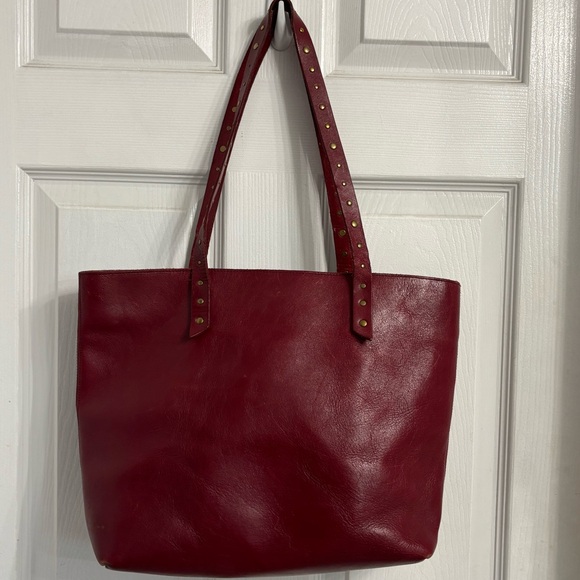 Lucky Brand Large Red Leather Tote Bag Zipper Close Studded Handles - Picture 3 of 14